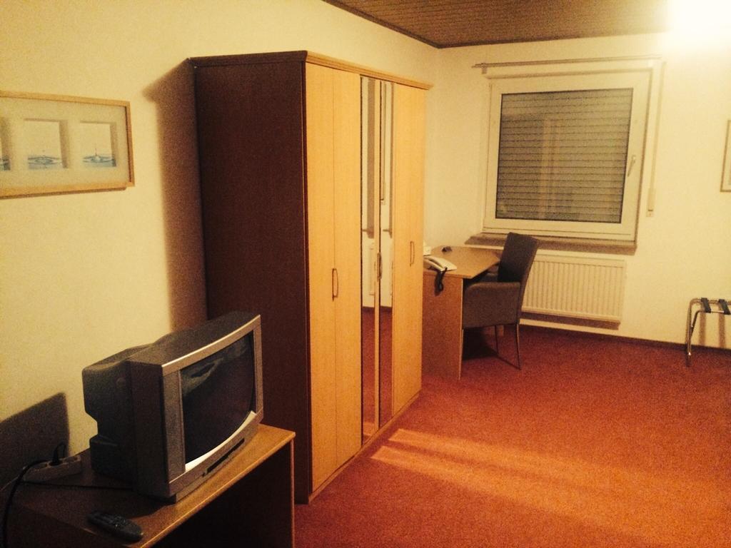 Hotel Friesenhof Westoverledingen Pokoj fotografie